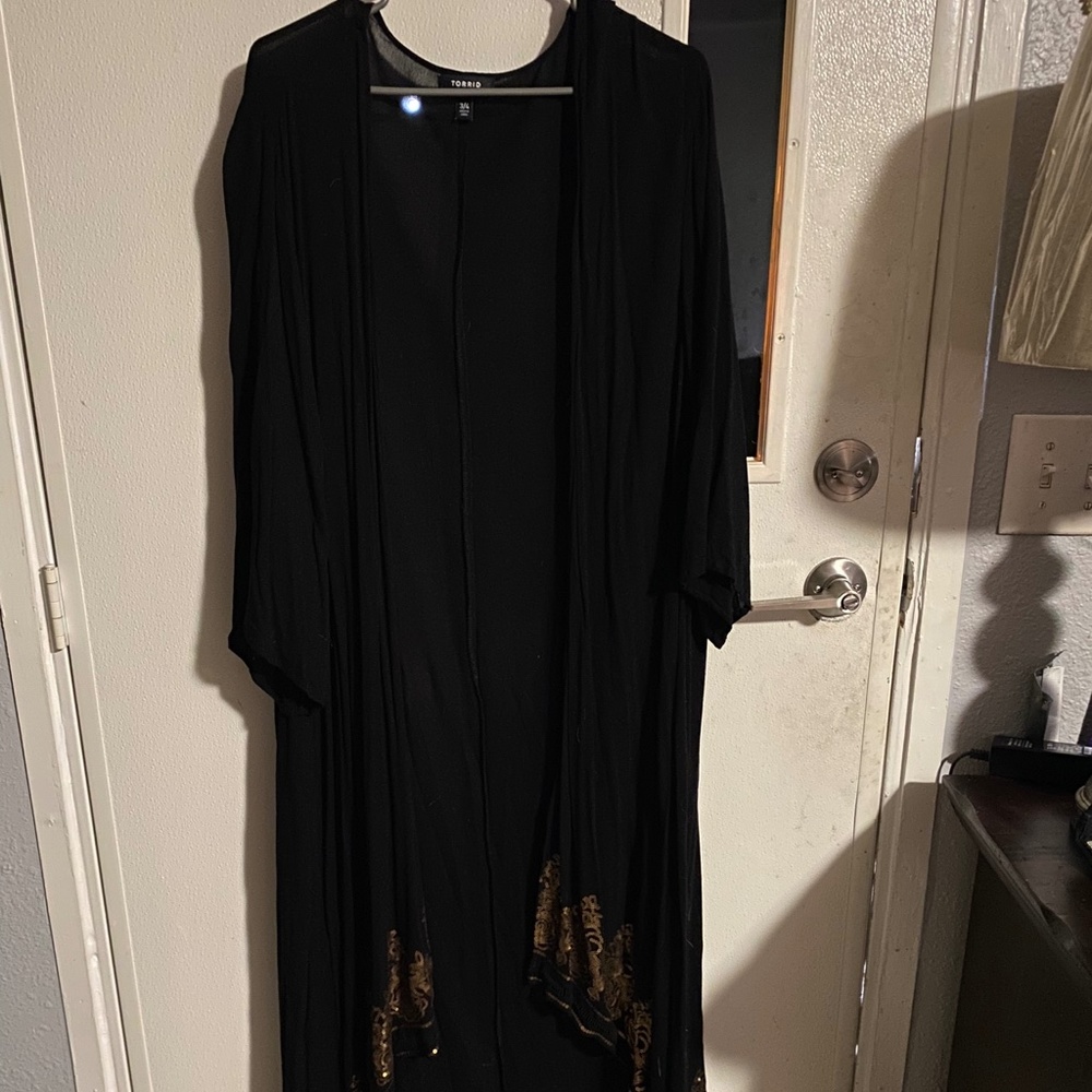 Black with gold, long sleeve kimono